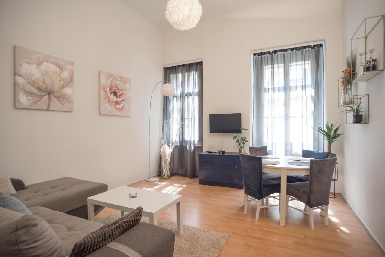 Magnolia Apartment Загреб Екстериор снимка